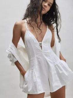 Backless Washed Denim Romper For Women - Grunge V-Neck Cross Strap Playsuit With Pockets - Summer Music Festival 2026