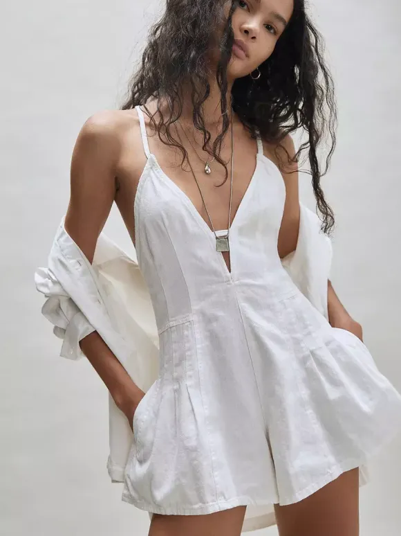 Backless Washed Denim Romper For Women - Grunge V-Neck Cross Strap Playsuit With Pockets - Summer Music Festival 2026