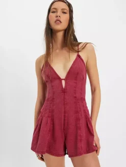 Backless Washed Denim Romper For Women - Grunge V-Neck Cross Strap Playsuit With Pockets - Summer Music Festival 2026