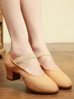 Ballet Dance Shoes Woman's Black Closed Toe Dance Shoes