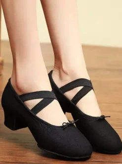 Ballet Dance Shoes Woman's Black Closed Toe Dance Shoes