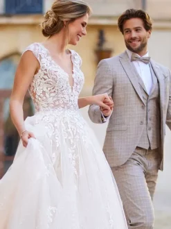 Ball Gown Wedding Dress A-Line With Train V-Neck Short Sleeves Natural Waist Lace Lace Bridal Gowns