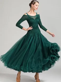 Ballroom Dance Costumes Dark Green Women's Elegant Polyester Lace Bateau Neck Lace Ruffles Dress Dance Dress