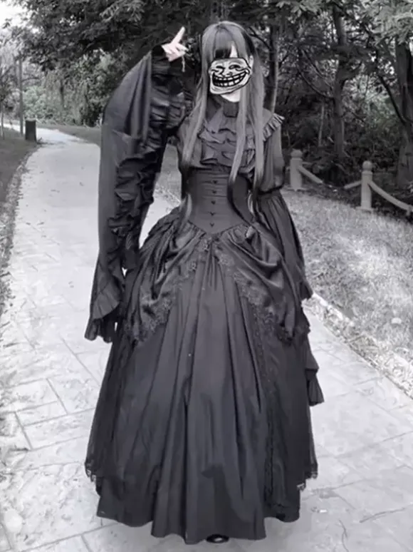 Black Gothic Lolita Dresses Fashion Long Sleeves Vintage Chic Long Lolita Dress