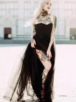 Black Gothic Wedding Dresses A-Line Sleeveless Lace Floor-Length Bridal Gown Free Customization