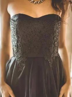Black Gothic Wedding Dresses A-Line Sleeveless Lace Floor-Length Bridal Gown Free Customization