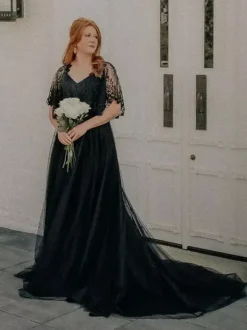 Black Wedding Dresses 2026 Lace A-Line Short Sleeves With Train Bridal Dress Free Customization