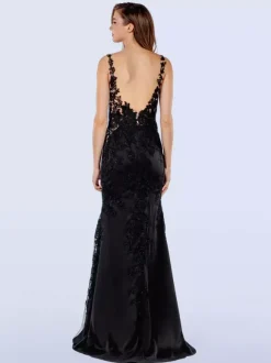Black Wedding Dresses 2026 Lace Mermaid Sleeveless With Train Bridal Gown Free Customization