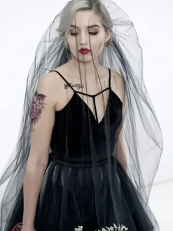 Black Wedding Dresses 2026 Velour A-Line Sleeveless Pleated With Train Bridal Dress Free Customization