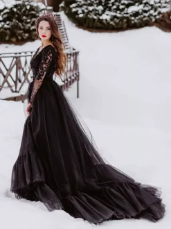 Black Wedding Dresses A-Line Long Sleeves Lace Floor-Length Bridal Gown Free Customization