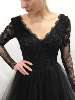 Black Wedding Dresses A-Line Long Sleeves Lace Floor-Length Bridal Gown Free Customization