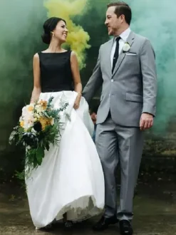 Black Wedding Dresses A-Line Sleeveless Bows Satin Fabric With Train Bridal Gown Free Customization