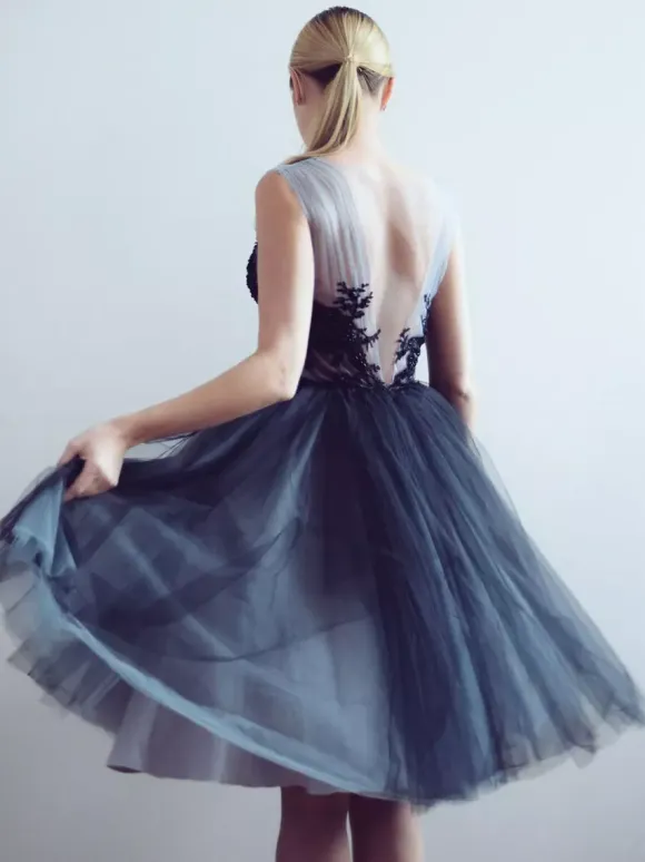 Black Wedding Dresses Lace A-Line Sleeveless Knee-Length Bridal Dress Free Customization