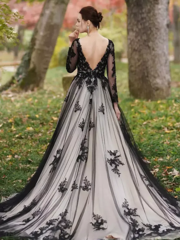 Black Wedding Dresses Lace A-Line Long Sleeves Floor-Length Bridal Gown Free Customization