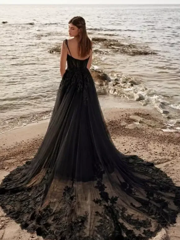Black Wedding Dresses Lace A-Line Sleeveless Natural Waist Applique With Train Bridal Gown