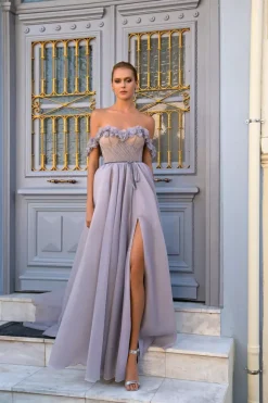Black Wedding Dresses Satin Fabric A-Line Sleeveless With Train Bridal Dress Free Customization