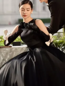 Black Wedding Dresses Satin Fabric A-Line Sleeveless Floor-Length Bridal Gown Free Customization
