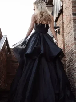 Black Wedding Dresses Tulle Ball Gown Sleeveless With Train Bridal Gown Free Customization