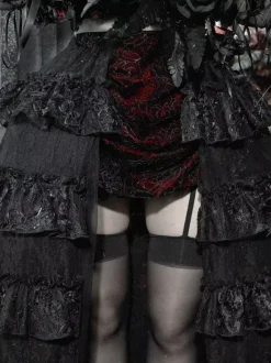 Black And Red Gothic Lolita SK Tiered High-Waisted Skirt Dramatic Train Lolita Skirt