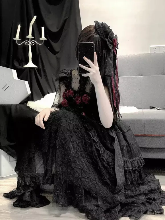 Black Gothic Lolita JSK Dresses Flowers Lace Ruffled Lolita Long Dress