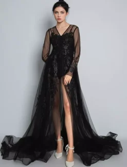 Black Gothic Wedding Dresses 2026 A-Line Long Sleeves Buttons Lace With Train Bridal Dress Free Customization