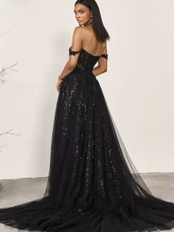Black Loyal Wedding Dresses Lace A-Line Sleeveless Natural Waist Lace Sweep Bridal Dress