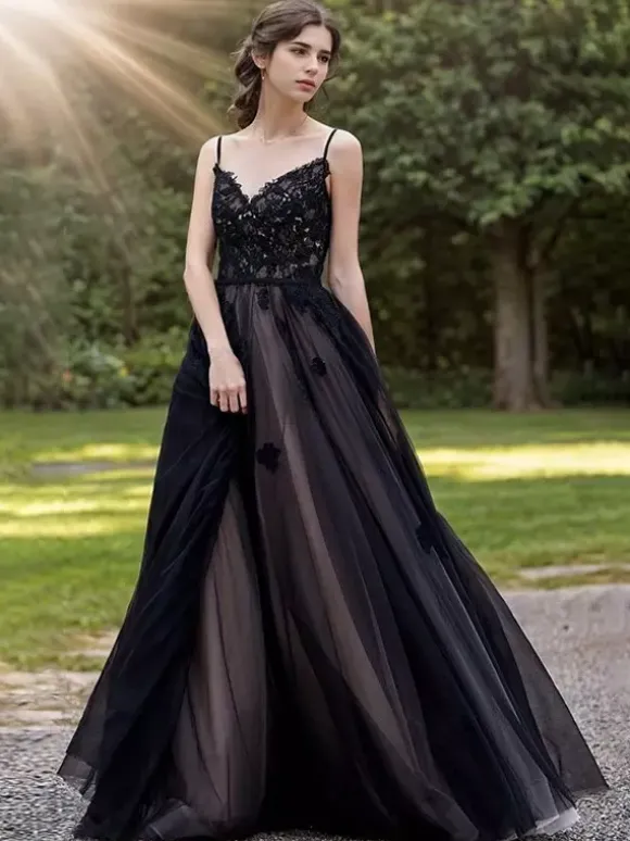 Black Loyal Wedding Dresses Princess Silhouette Sleeveless Lace Lace With Train Bridal Gown