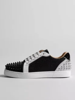 Black Men's Skate Sneakers Round Toe Studed Lace Up Casual Shoes