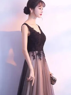 Black Prom Dresses Long V Neck Lace Tulle Sleeveless A Lien Floor Length Formal Evening Dress