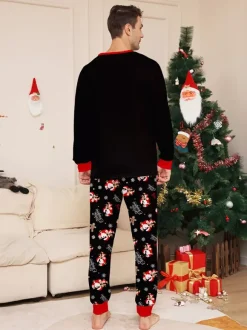 Black Red Santa Hat Gingerbread Print Family Christmas Pajamas 2026