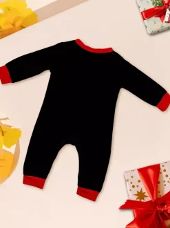 Black Red Santa Hat Gingerbread Print Family Christmas Pajamas 2026