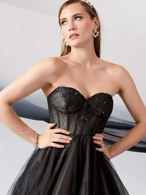 Black Wedding Dresses A-Line Sleeveless Lace With Train Bridal Gown Free Customization
