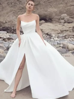 Black Wedding Dresses A-Line Sleeveless Split Front Satin Fabric Bridal Gown Free CustomizationFloor-Length Bridal Gown