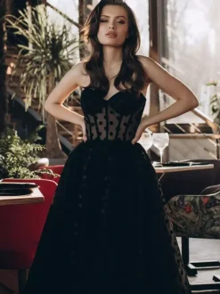 Black Wedding Dresses A-Line Sleeveless Lace Tea-Length Bridal Gown Free Customization