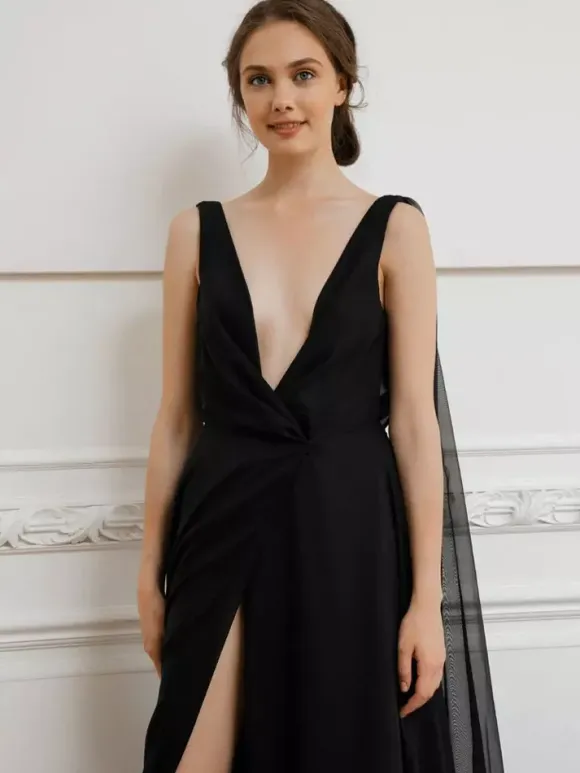Black Wedding Dresses 2026 A-Line Sleeveless Split Front With Train Bridal Gown Free Customization