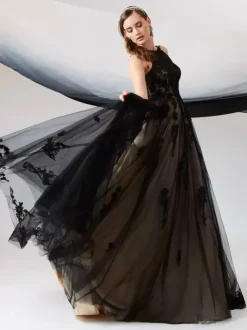 Black Wedding Dresses A-Line Sleeveless Lace With Train Bridal Dress Free Customization