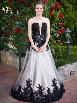 Black Wedding Dresses 2026 Lace A-Line Sleeveless With Train Bridal Gown Free Customization