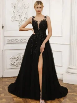 Black Wedding Dresses Lace A-Line Sleeveless With Train Bridal Dress Free Customization