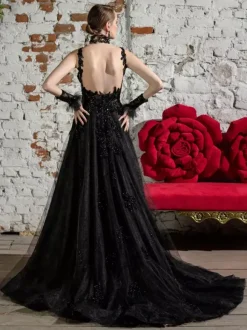 Black Wedding Dresses Lace A-Line Sleeveless Court Train Bridal Dress Free Customization