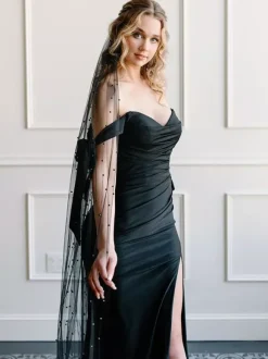 Black Wedding Dresses 2026 Mermaid Sleeveless Pleated With Train Bridal Dress Free Customization