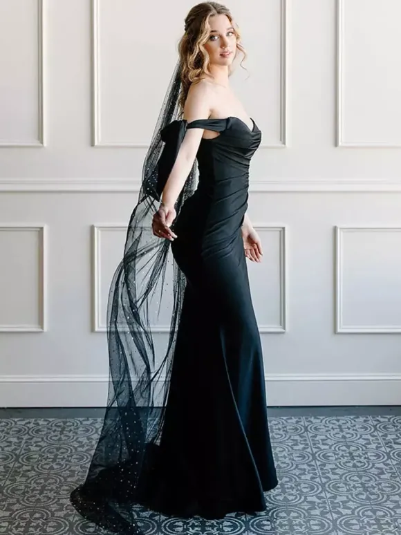Black Wedding Dresses 2026 Mermaid Sleeveless Pleated With Train Bridal Dress Free Customization