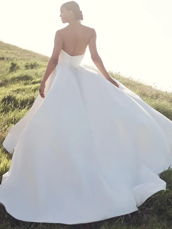 Black Wedding Dresses Satin Fabric A-Line Sleeveless Split Front With Train Bridal Gown Free Customization