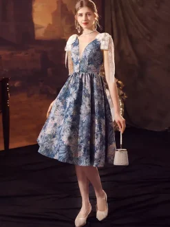 Blue Retro Tudor Dress Costumes Women's Lace Bows Polyester Dress Renaissance Marie Antoinette Costume 18th Century Costume