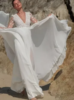 Bohemian Lace Wedding Dress V-Neck Long Sleeve Bridal Gown with Button Back and Front Slit