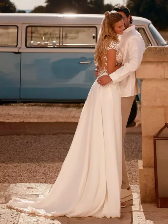 Bohemian Wedding Dress Round Neck Short Sleeves Oval Back Cutout Slit Skirt Small Train