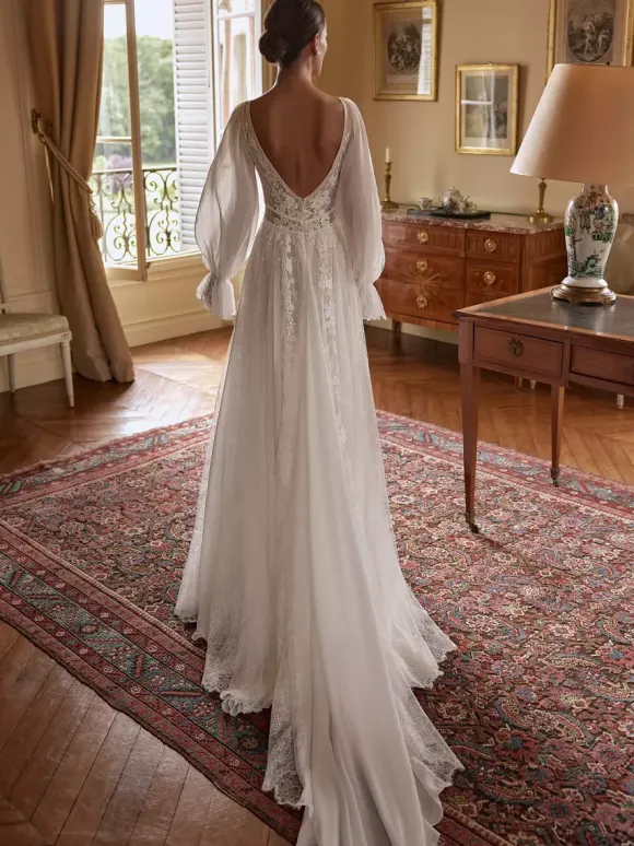 Boho Wedding Dress Chiffon Lace A-Line With Train Natural Waist Zipper Long Sleeves V-Neck White