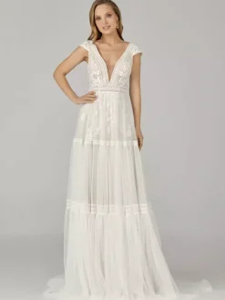 Boho Wedding Dress Lace Lace A-Line Court Train Natural Waist Backless Sleeveless V-Neck Ivory
