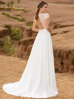 Boho Wedding Dress Lace Lace Ball Gown With Train Natural Waist Backless Short Sleeves V-Neck White