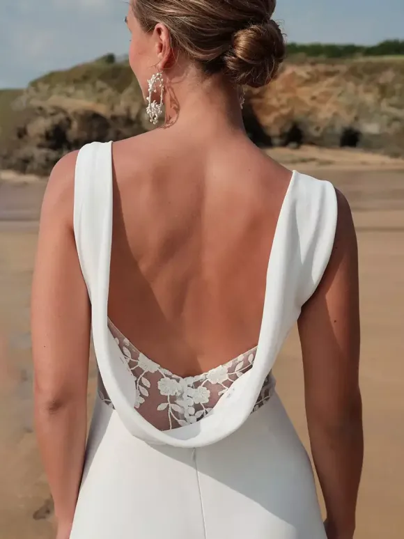 Boho Wedding Dress Lace Lace Ball Gown Court Train Natural Waist Zipper Sleeveless V-Neck White