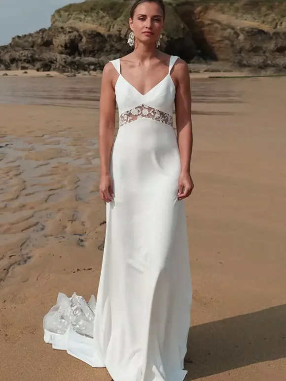 Boho Wedding Dress Lace Lace Ball Gown Court Train Natural Waist Zipper Sleeveless V-Neck White
